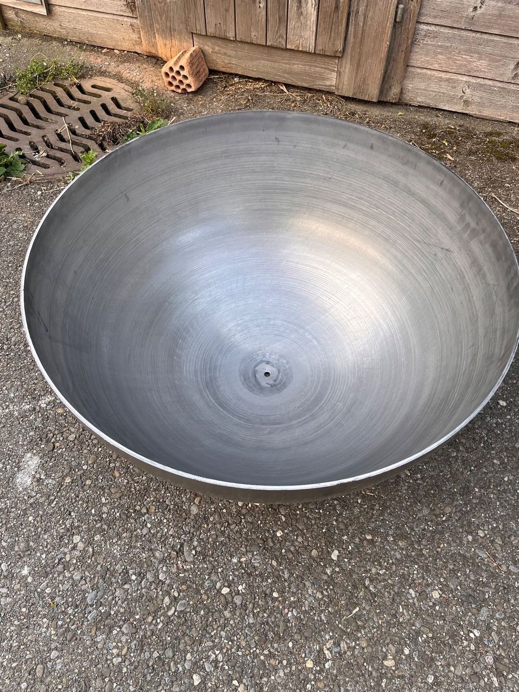 Feuerschale: massive Halbhohlkugel, Feuerschale, D=80cm, Dicke 5mm! – Neu und originalverpackt aus Oberwil-Lieli von metal-works 2