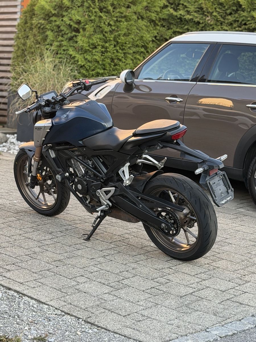 Honda Strasse: Honda CB125R Defekt – Defekt aus Appenzell von B-Quick 2