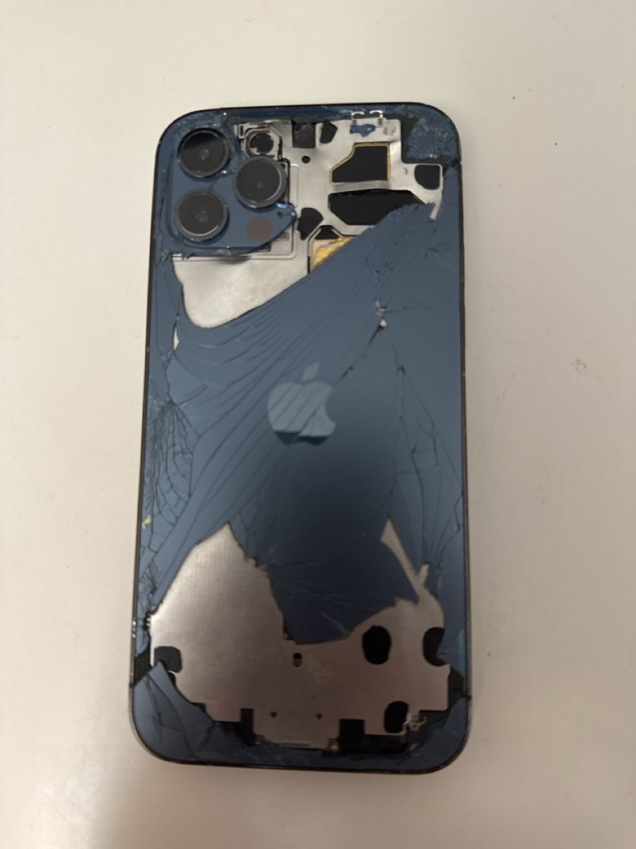 Apple Telefoni cellulari / Smartphones: iPhone 12 Pro Defekt  – Difettoso da Nyon venduto da piv_5qhc