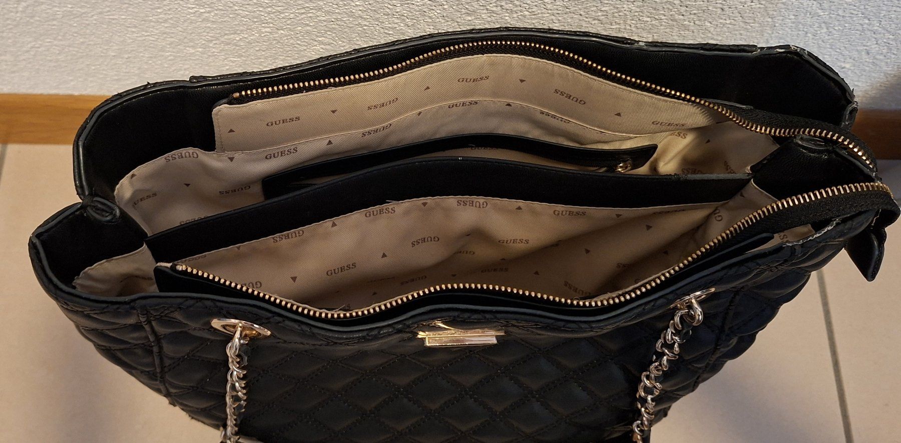 Guess Borse da donna: Vendo Borsa GUESS – Usato da Genestrerio venduto da mor_fnw8 2
