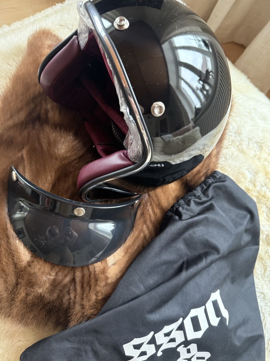 Casques & visières: Motorrad / Roller, Helm – Neuf avec emballage d'origine à Brunnen par designermago 1