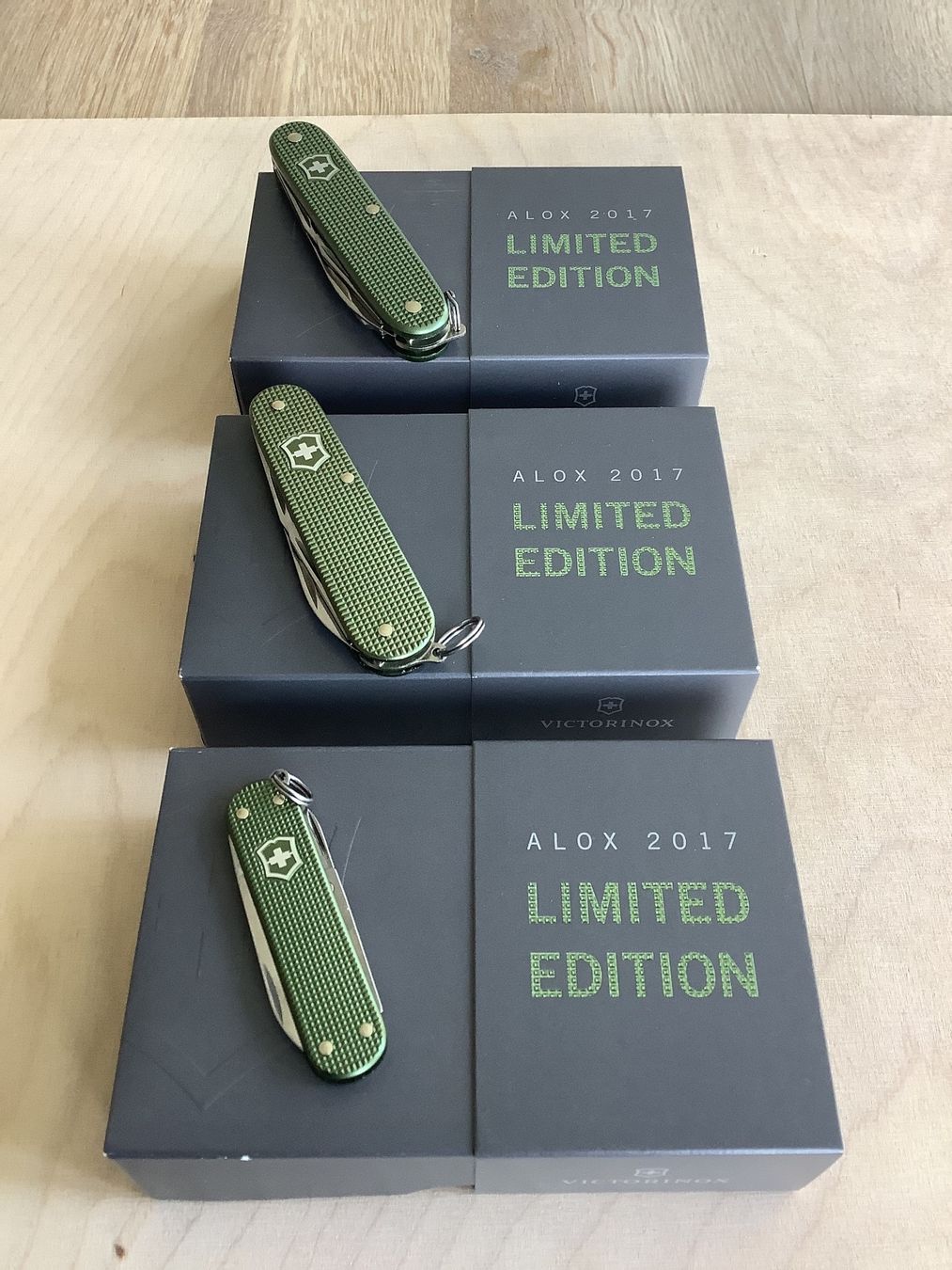 Victorinox Taschenmesser: Victorinox Alox Limited Edition 2017 Set – Neu (gemäss Beschreibung) aus Pfungen von