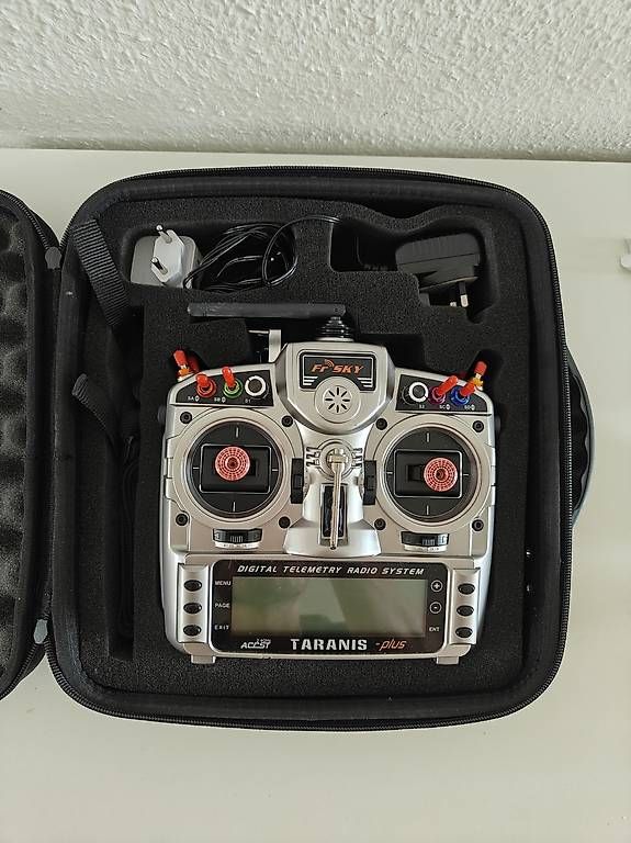 Telecomando: FrSky Taranis X9D+  Gimbals Hall Effect + Accessoires – Usato da Neuchâtel venduto da fif_md7s 1