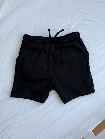 Coole Sommer Shorts im Dreierpack, Grösse 86