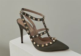 Orig. VALENTINO Rockstud Pumps Gr. 36 kh