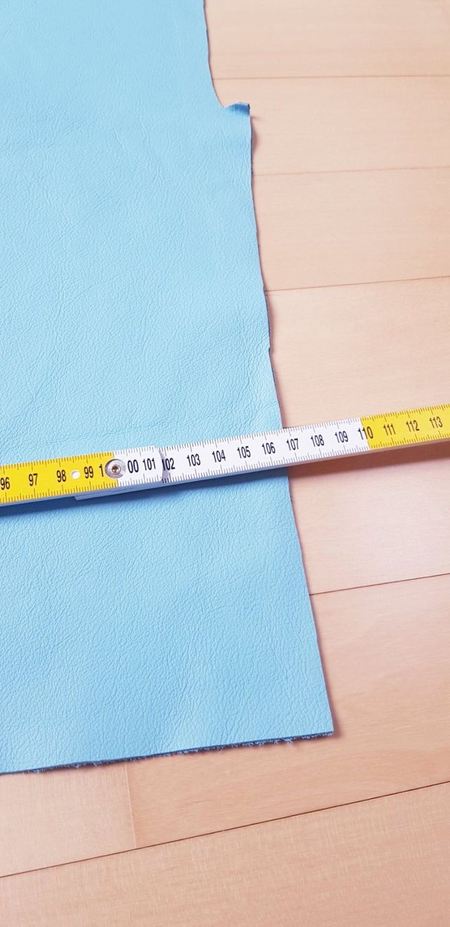 Stoffe: Leder hellblau (echtes Nappa Rindsleder) – Neu und originalverpackt aus Menziken von Zyropa 1