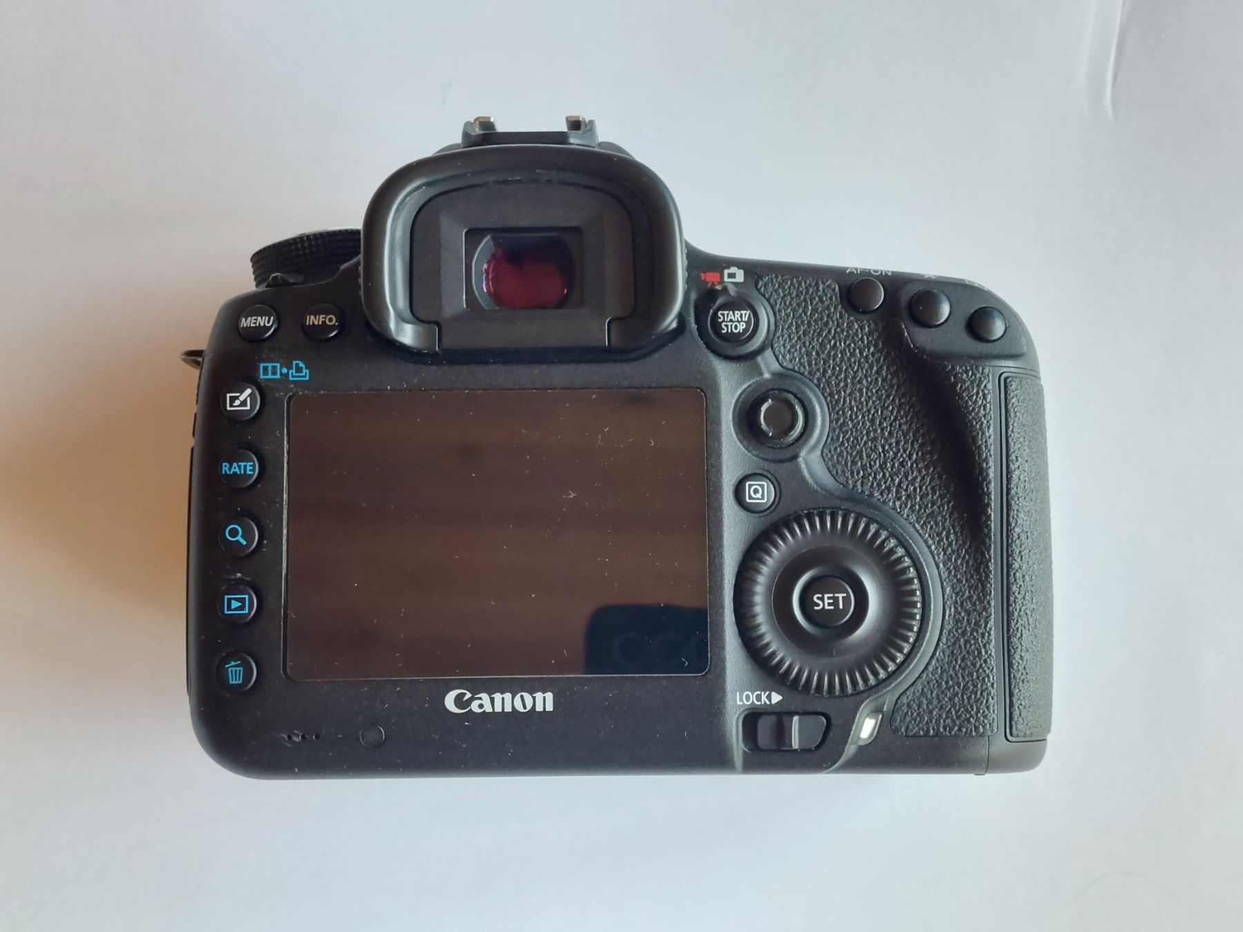 Canon Fotocamera: Canon EOS 5D Mark III + Batteriegriff – Usato da Schaffhausen venduto da doweiss 4