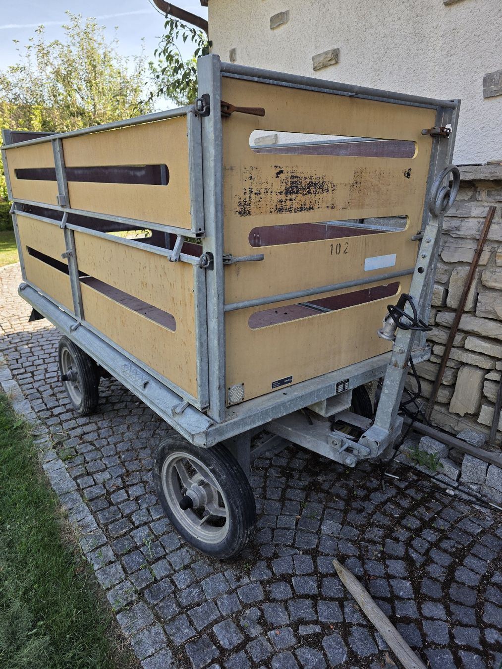 Frech-Hoch Rimorchi: Postanhänger Nutzlast 1000kg – Usato da Thun venduto da miervier