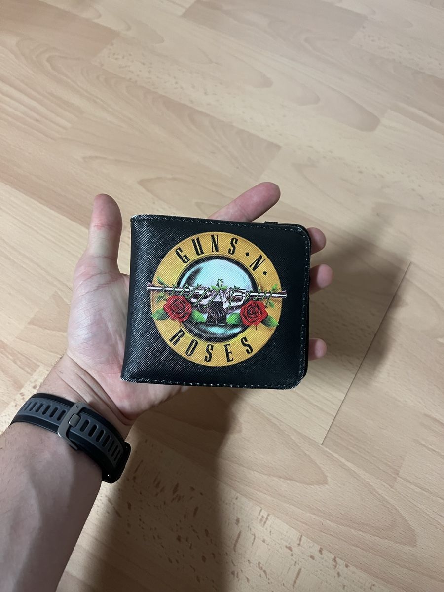 Portefeuilles: Portmonee mit Guns N Roses Logo – Neuf (Voir description) à Oekingen par steph.67 2