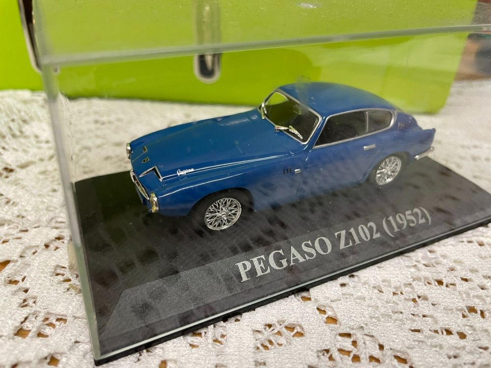 Miniature Pegaso Z102 1/43, Rare, Dans Sa Boîte Méthacrylate, Métal