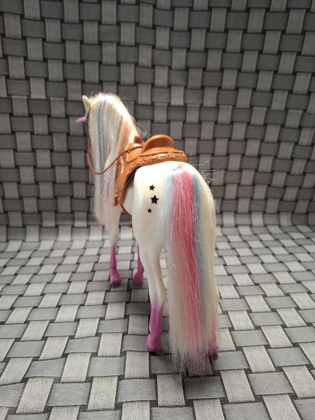 Spielzeuge: Barbie Pferd Einhorn – Gebraucht aus Niederbuchsiten von klengyel 2
