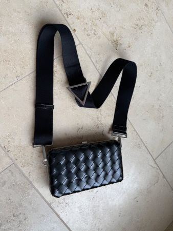 Bottega Veneta - fashion crossbody leather bag for Men