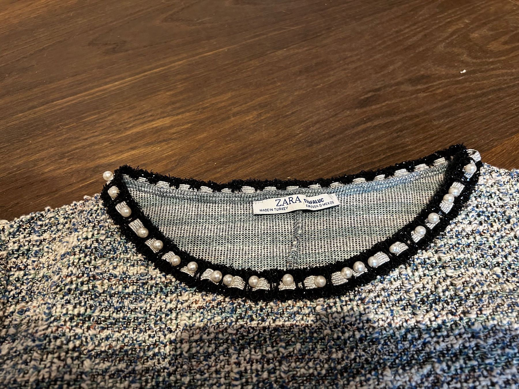 Zara Top: Zara Pulli kurz blautöne und Perlen – Usato da Scherz venduto da Mandarine8