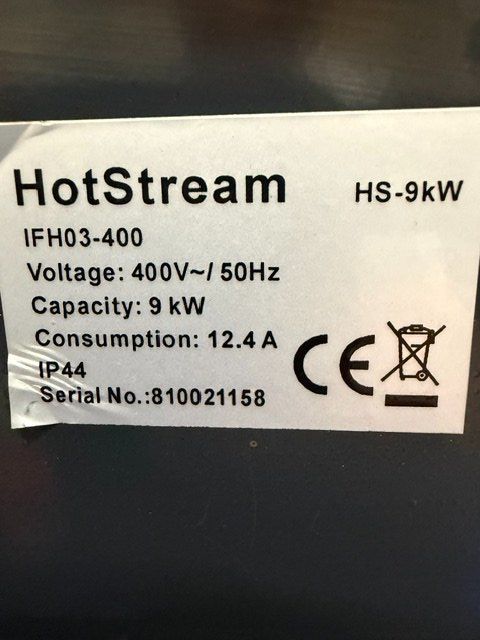 Radiatori: Hot Stream 9 KW Heizlüfter – Usato da Sennhof venduto da Flatron4 3