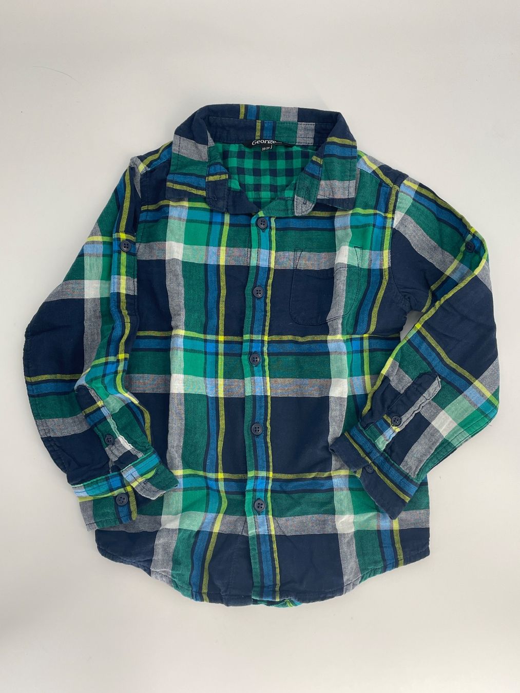 Camicie, T-shirt & Polo: Karo Hemd, Gr. 104/110 von George. – Usato da Auenstein venduto da moin.