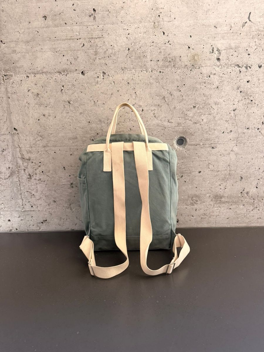 Zaini: Anvvar Rucksack/Backpack grün – Usato da Ilanz venduto da daria007 2