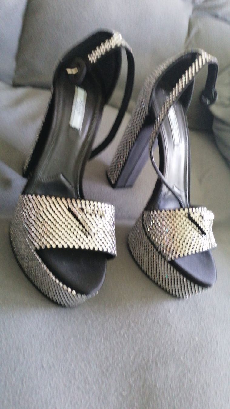 Prada Scarpe da donna: Prada Schuhe mit Strass, neuwertig, Gr.40 – Usato da Sargans venduto da ToeBee01 1