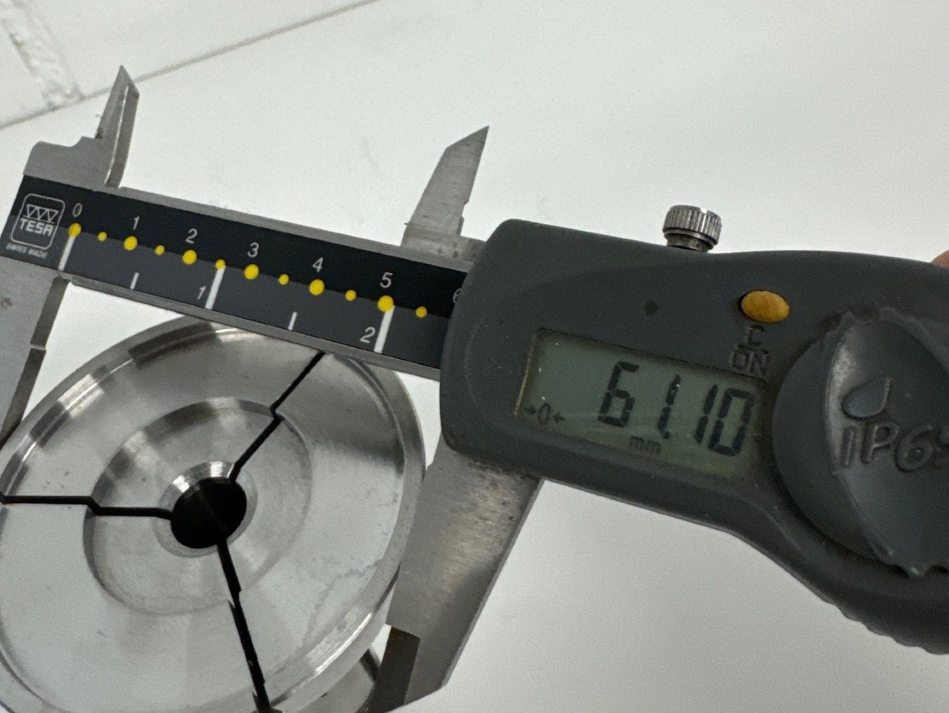 Schaublin Tutti gli attrezzi: Pince entonnoir SCHAUBLIN, Gr.3, w20 – Usato da Aarberg venduto da SNMachines 2
