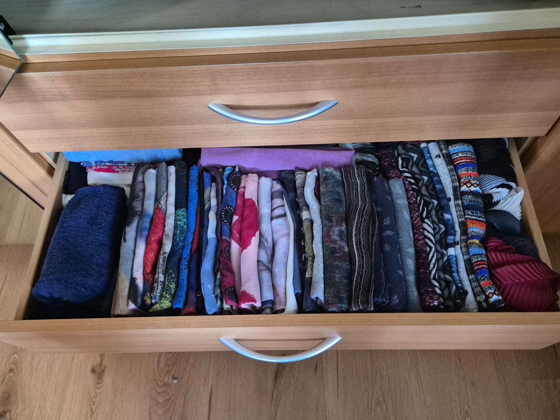Betten: Schlafzimmermöbel, Schrank, Bett – Gebraucht aus Unterseen von Kau99 3