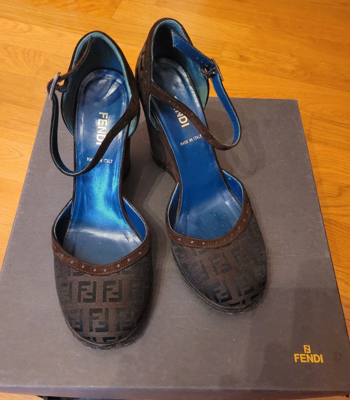 Fendi Damenschuhe: Original Fendi Pumps – Gebraucht aus Volketswil von ald_2x9b