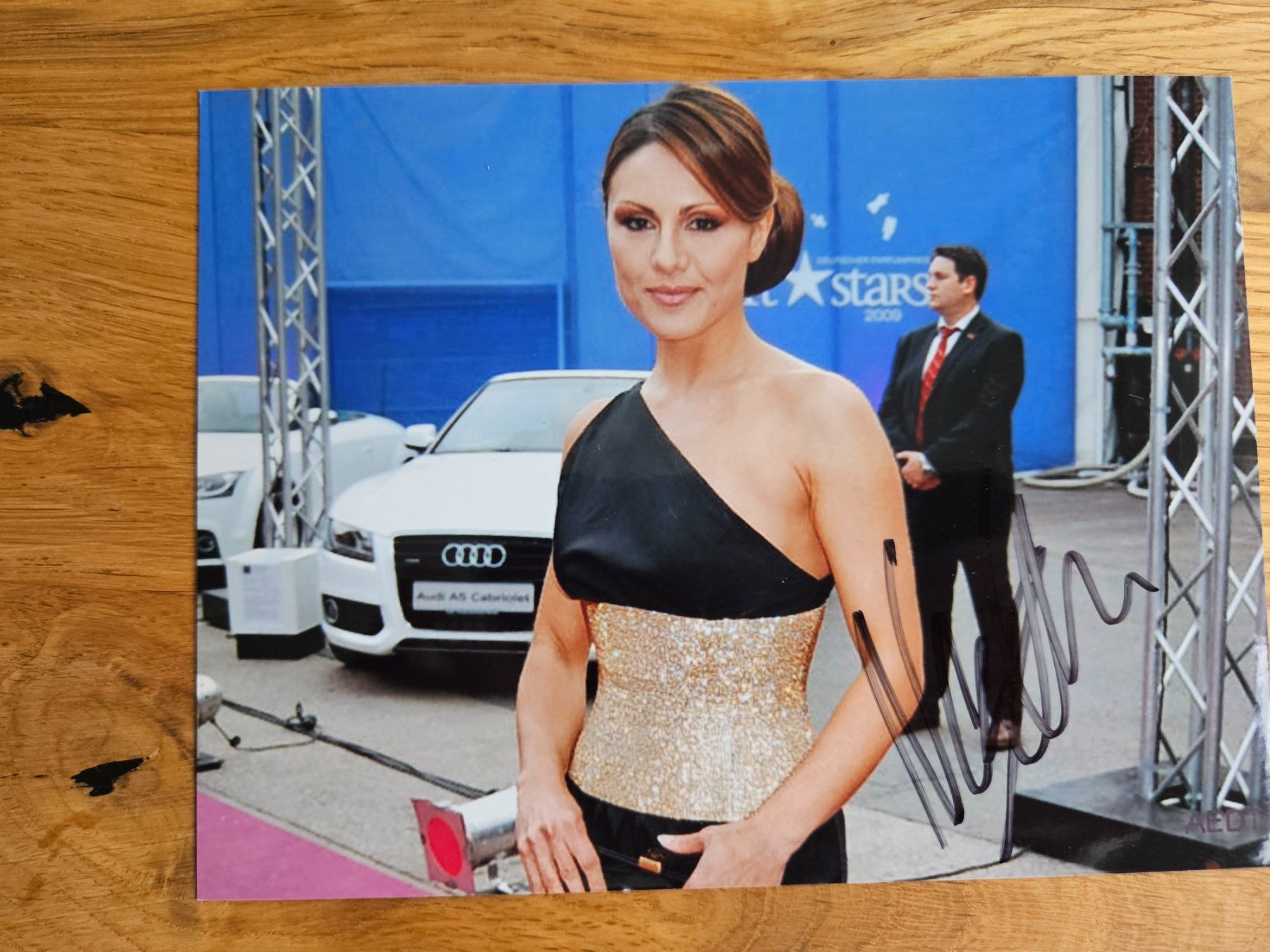 Autografi: Handsigniertes Nazan Eckes Photo – Nuovo (secondo la descrizione) da Azmoos venduto da agt_gjj8