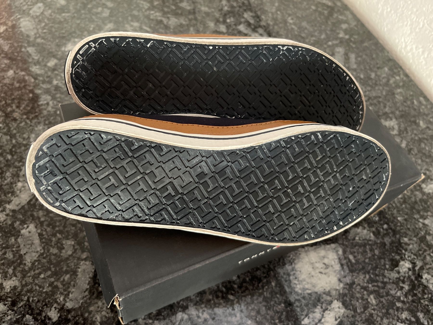 Tommy Hilfiger Scarpe da donna: Tommy Hilfiger Sneaker, Grösse 39 – Nuovo (secondo la descrizione) da Sennwald venduto da _shppng 3