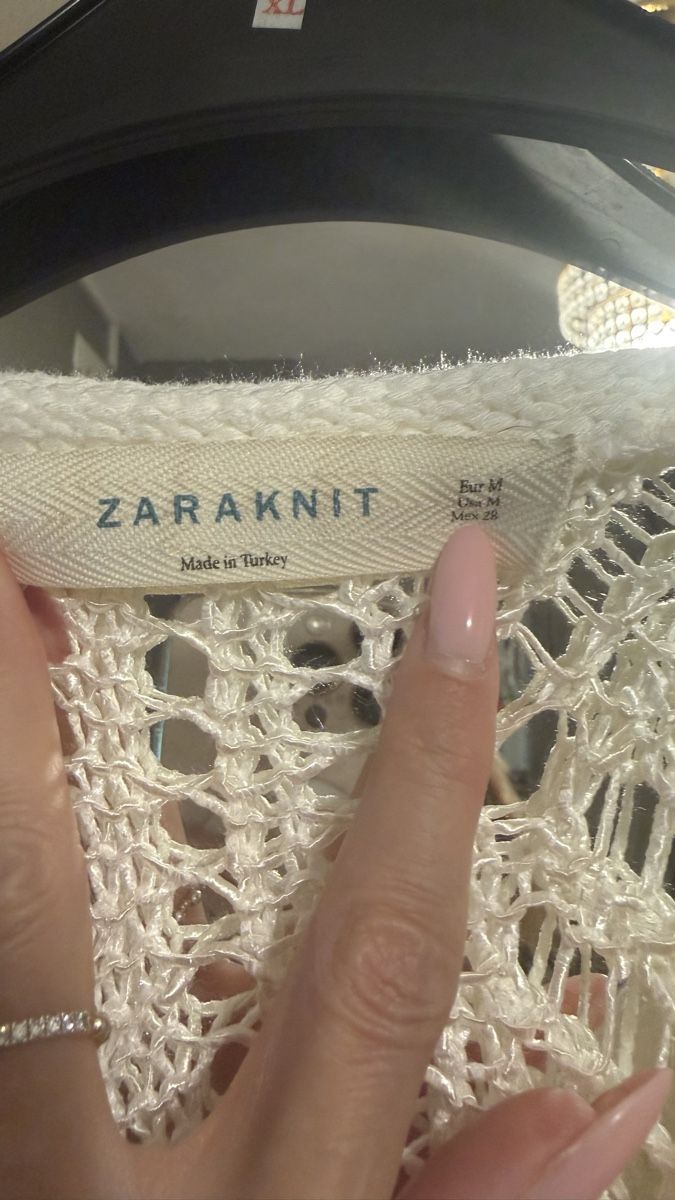 Zara Tops: Damen Pullover ZARA KNIT Cremeweiss Grösse M – D'occasion à Zürich par Tramp1981 2