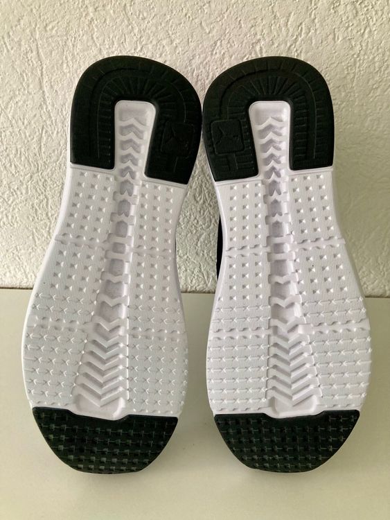 Puma Damenschuhe: Puma Sneakers schwarz - Grösse 40.5 – Gebraucht aus Ettingen von kleeblatt27 2
