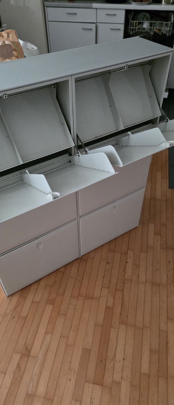 Armoires: Schuhschrank Kipper Magis Garage Design – D'occasion à Riedikon par Winter21. 3