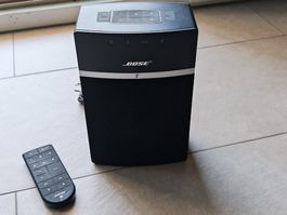 Bose Soundtouch 10 schwarz mit Fernbedienung