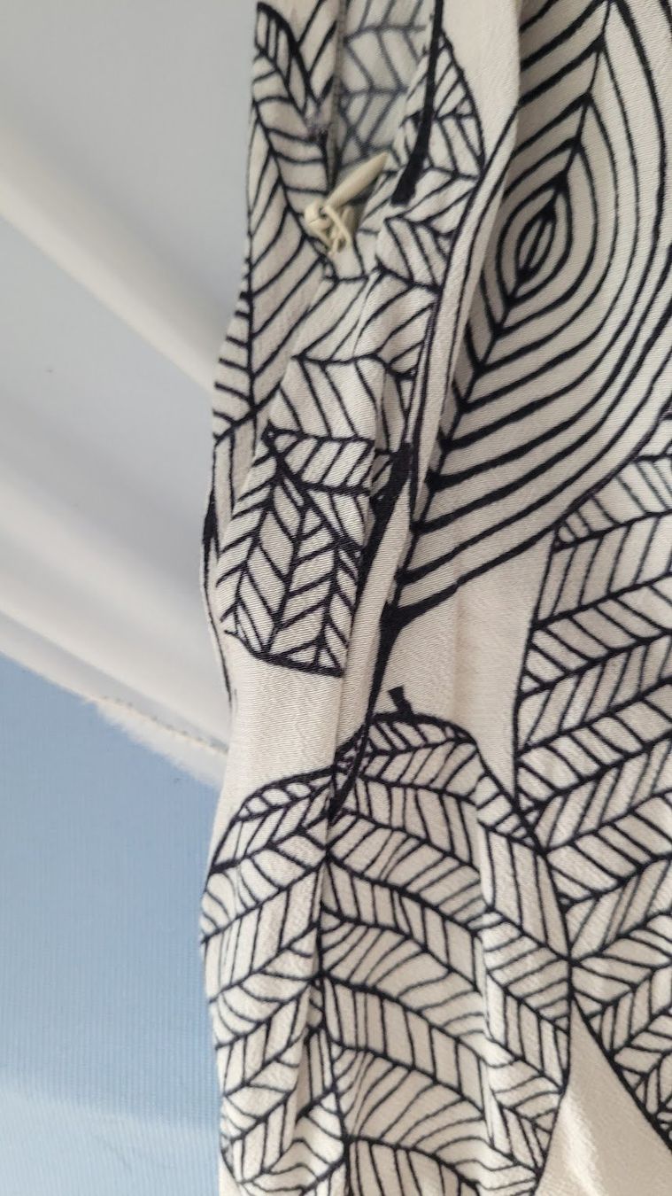 Nile Vestiti: Kleid "Nile" Gr. M – Usato da Rieden AG venduto da Tsebeh 4