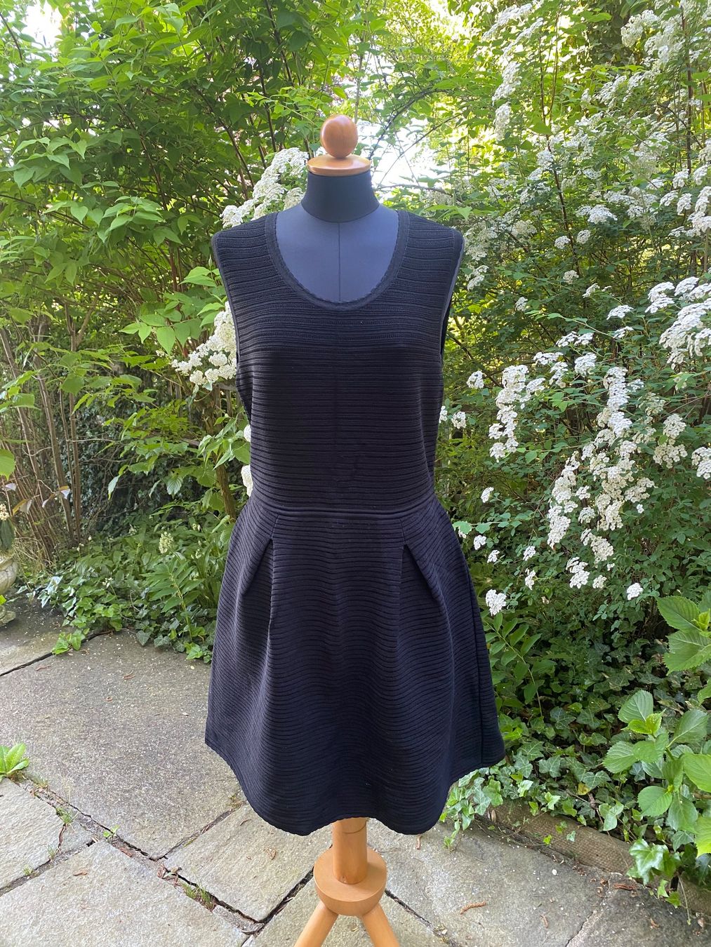 Max Mara Vestiti: MAX&CO Sommerkleid, Grösse M, schwarz! – Usato da Zürich venduto da JDB_Vintage
