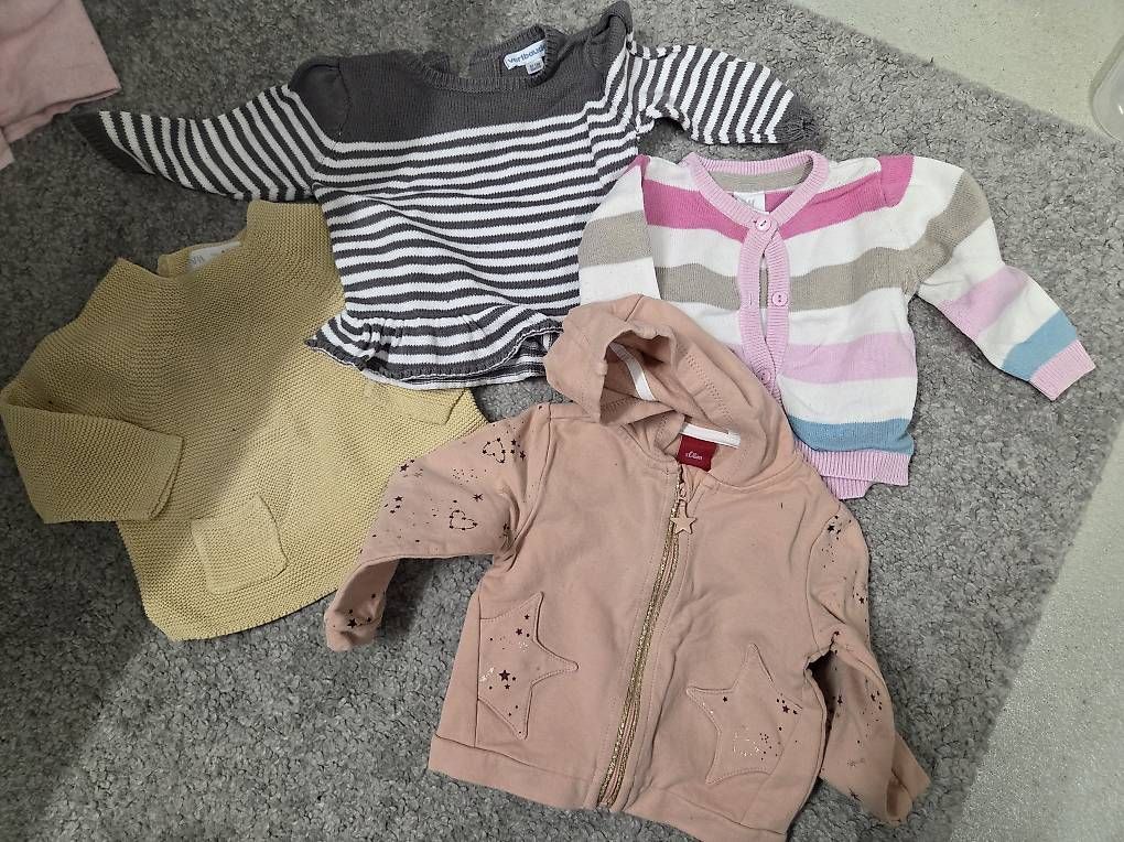 Lotti & Set di vestiti: 2x Pulli, 2x Jäggli – Usato da Dietikon venduto da kyra079