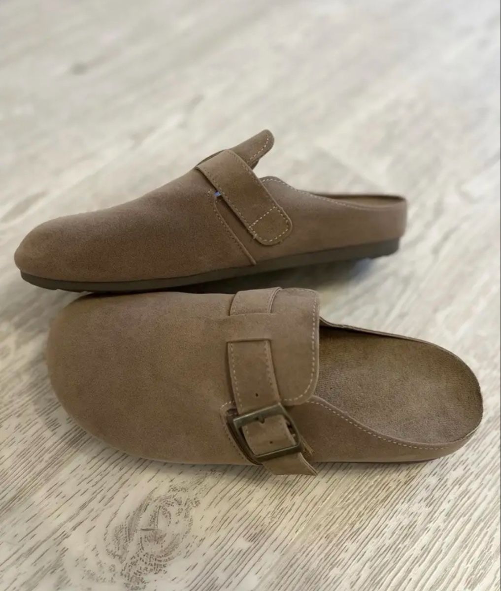 Scarpe da donna: Stylish clogs shoes, Size 38 – Usato da Gränichen venduto da Domsiiiii 1