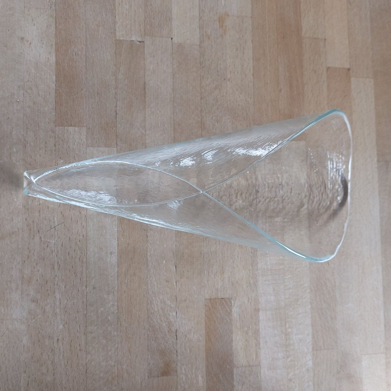 Glasi Hergiswil Bicchieri: Glasi Hergiswil - cornet / Tüte 25 cm – Usato da Farvagny-le-Petit venduto da Speedy5550