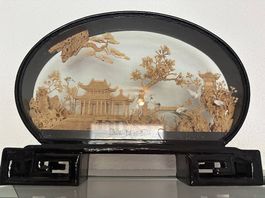 Chinesisches Kork-Diorama unter Glas
