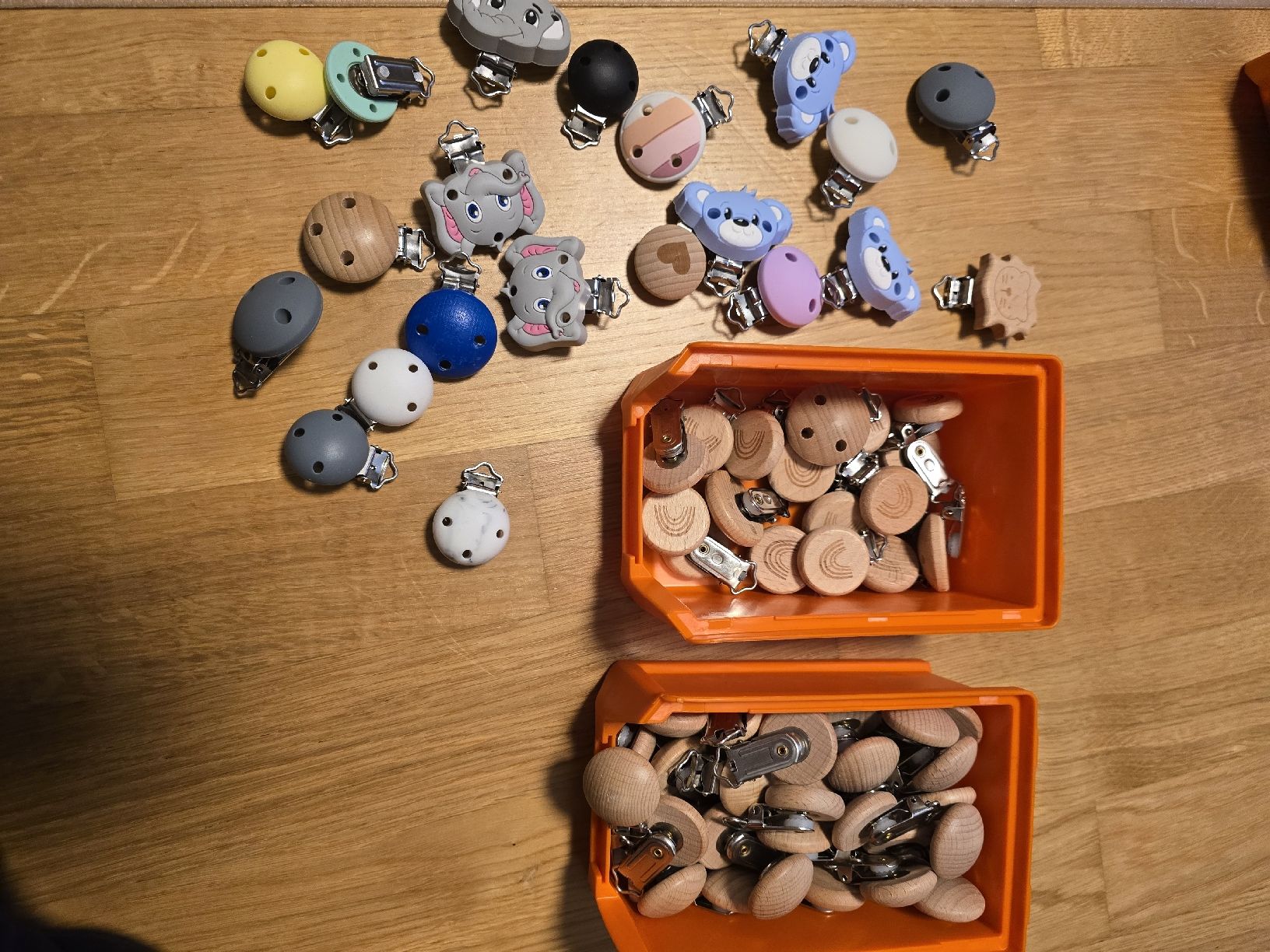 Perlen (unechte): Nuggi- und Beissring- Sillikonperlen – Neu und originalverpackt aus Sulgen von Seven_Speed 3