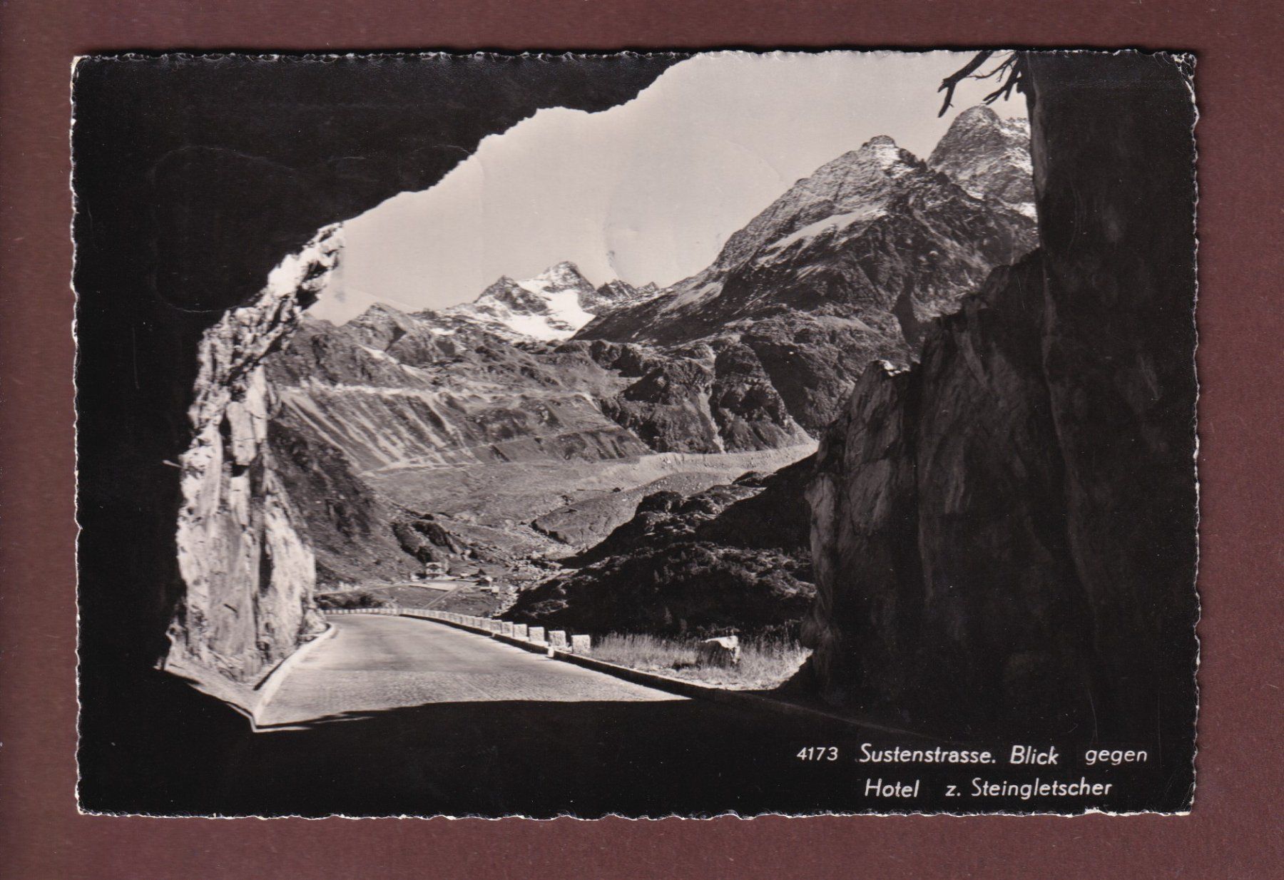 Cartoline postali: SUSTENSTRASSE - Hotel Steingletscher - 1955 – Usato da Pully venduto da nicecards-shop