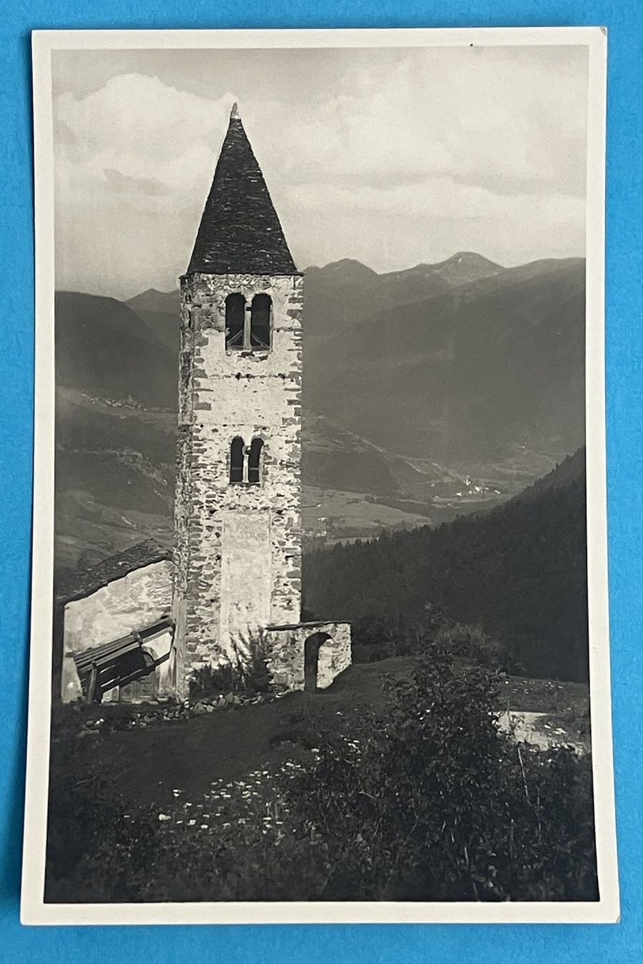 Cartoline postali: KIRCHE S. COSMAS E S. DAMIAN IN MON – Nuovo (secondo la descrizione) da Oberwil BL venduto da SALOB