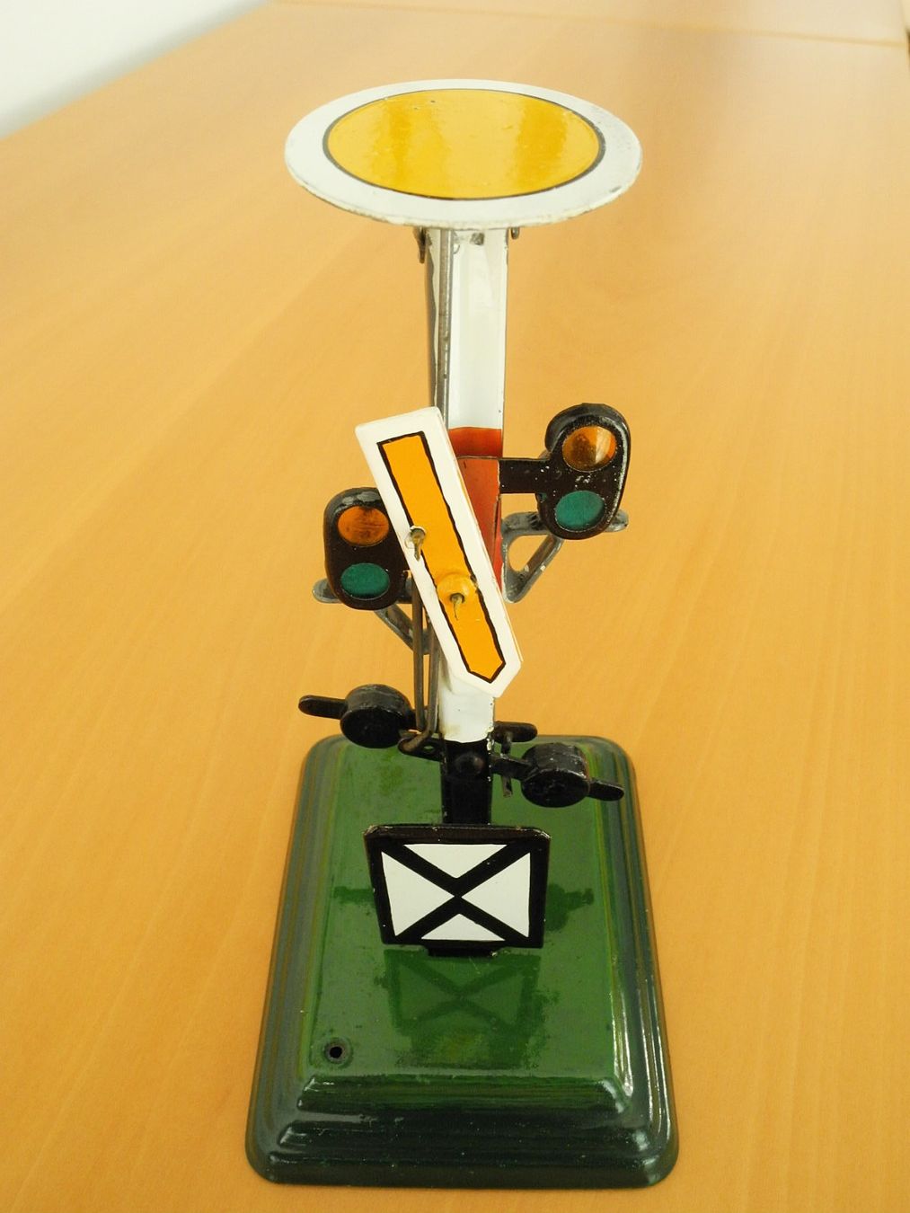 Märklin Modelleisenbahnen: Märklin Signal, antik, Spur null – Gebraucht aus Oberaegeri von Mokina1 2