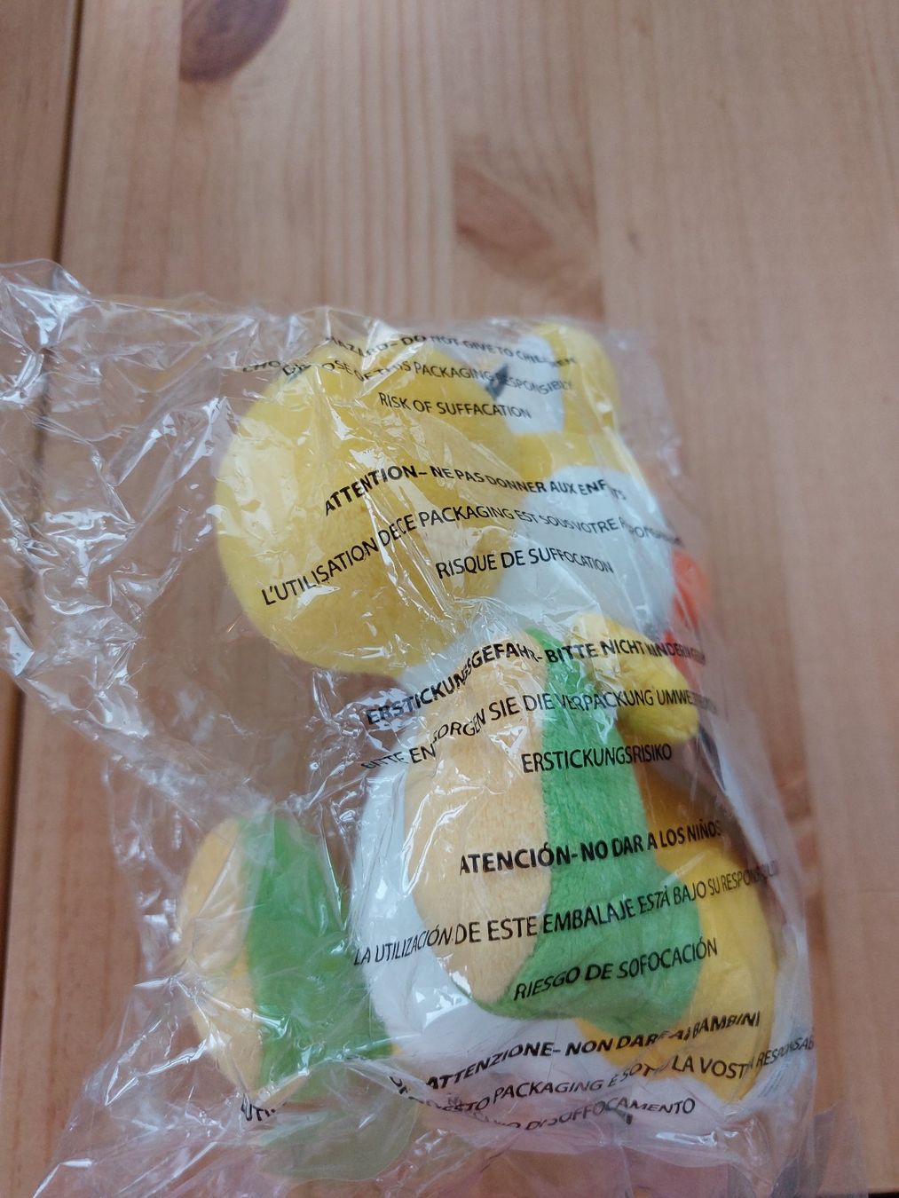 Nintendo Giocattoli: Yoshi Kuscheltier Gelb – Nuovo e nell'imballaggio originale da Biel/Bienne venduto da big_hxr7 1