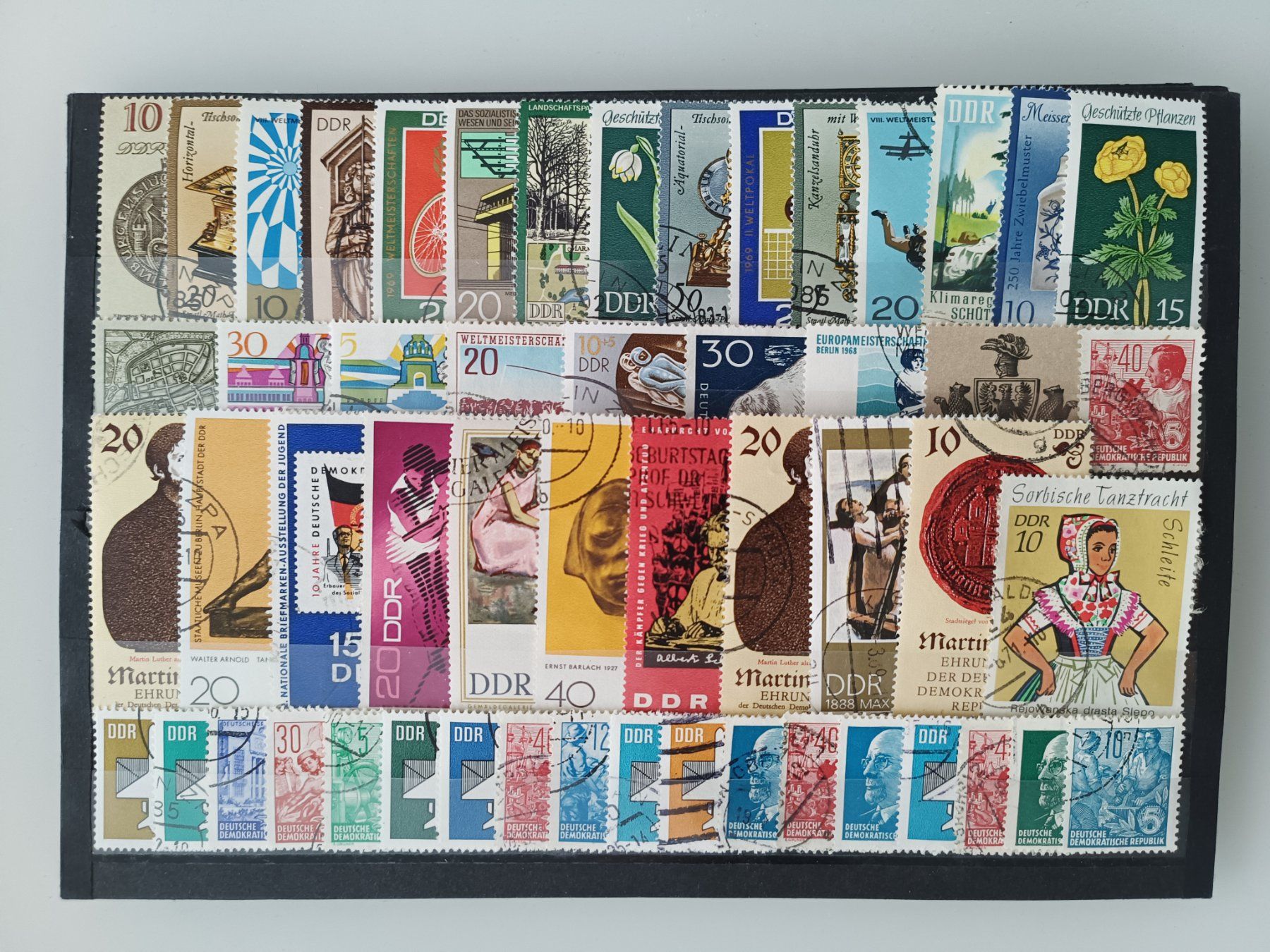 Tutti i francobolli: tolles DDR Lot gestempelt – Usato da Dübendorf venduto da goeggi79