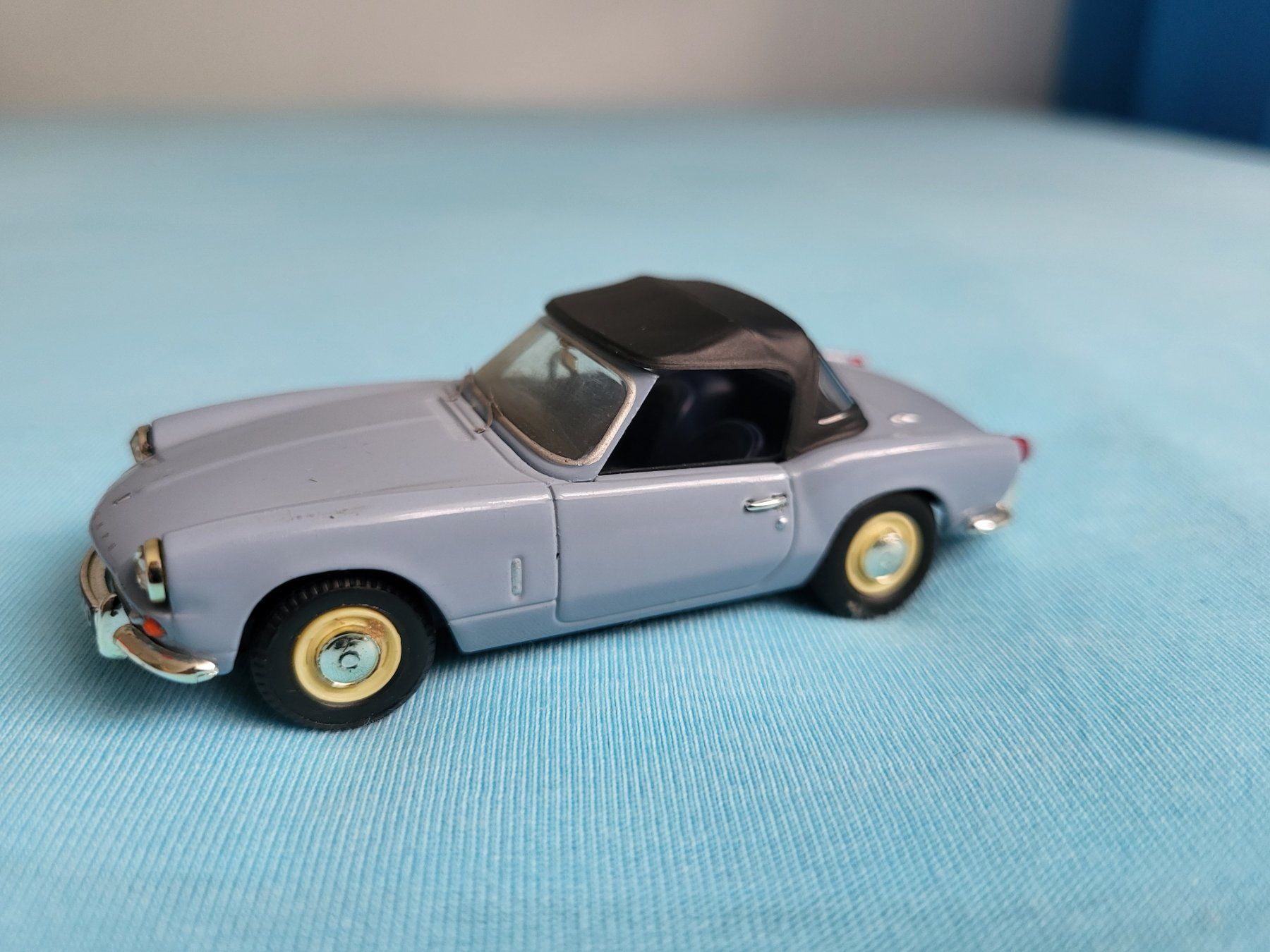 Triumph Modellini d'auto: Triumph Spitfire Mk II, 1964 – Usato da Glattbrugg venduto da PhilKrill 5