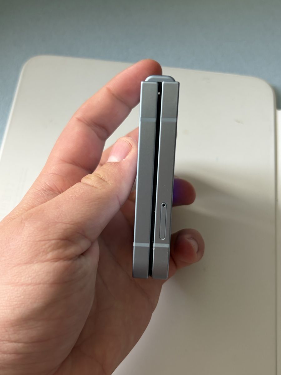 Samsung Handys / Smartphones: Samsung Galaxy z Flip 6 – Gebraucht aus Signau von leo_b2fx 5