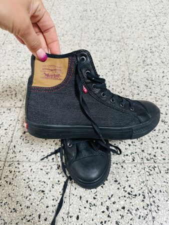 Schuhe Levi’s 