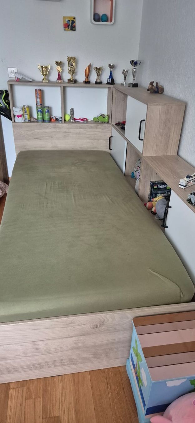 Pfister Betten: Bett mit Stauraum – Gebraucht aus Steffisburg von Vancho02 2