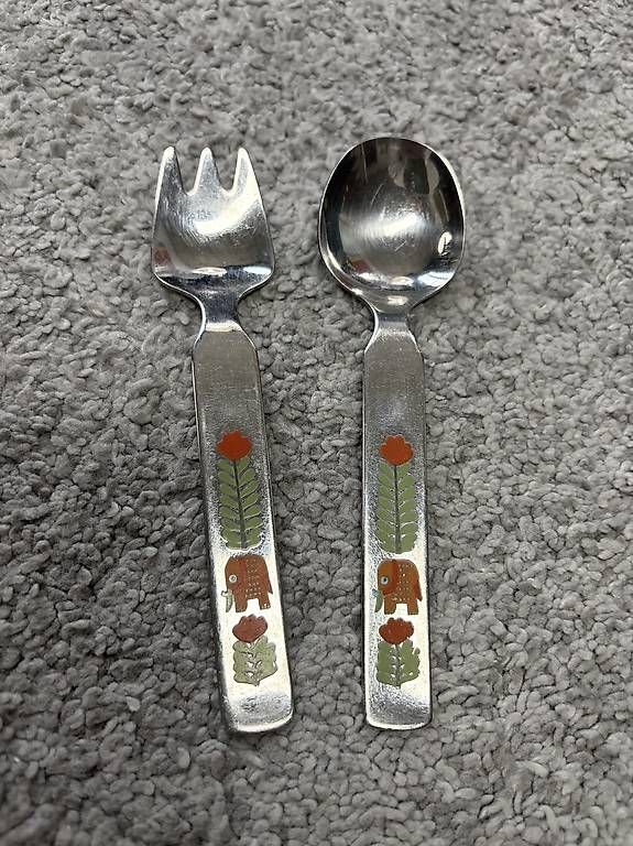 Set di posate: Kinderbesteck Edelstahl ? Löffel & Gabel mit Elefant – Usato da Bern venduto da ZwahlenM