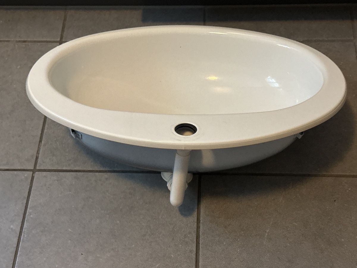 Franke Eviers & lavabos: Emailiertes, gebrauchtes Waschbecken von Franke – D'occasion à Zürich par Chaeffeler 1