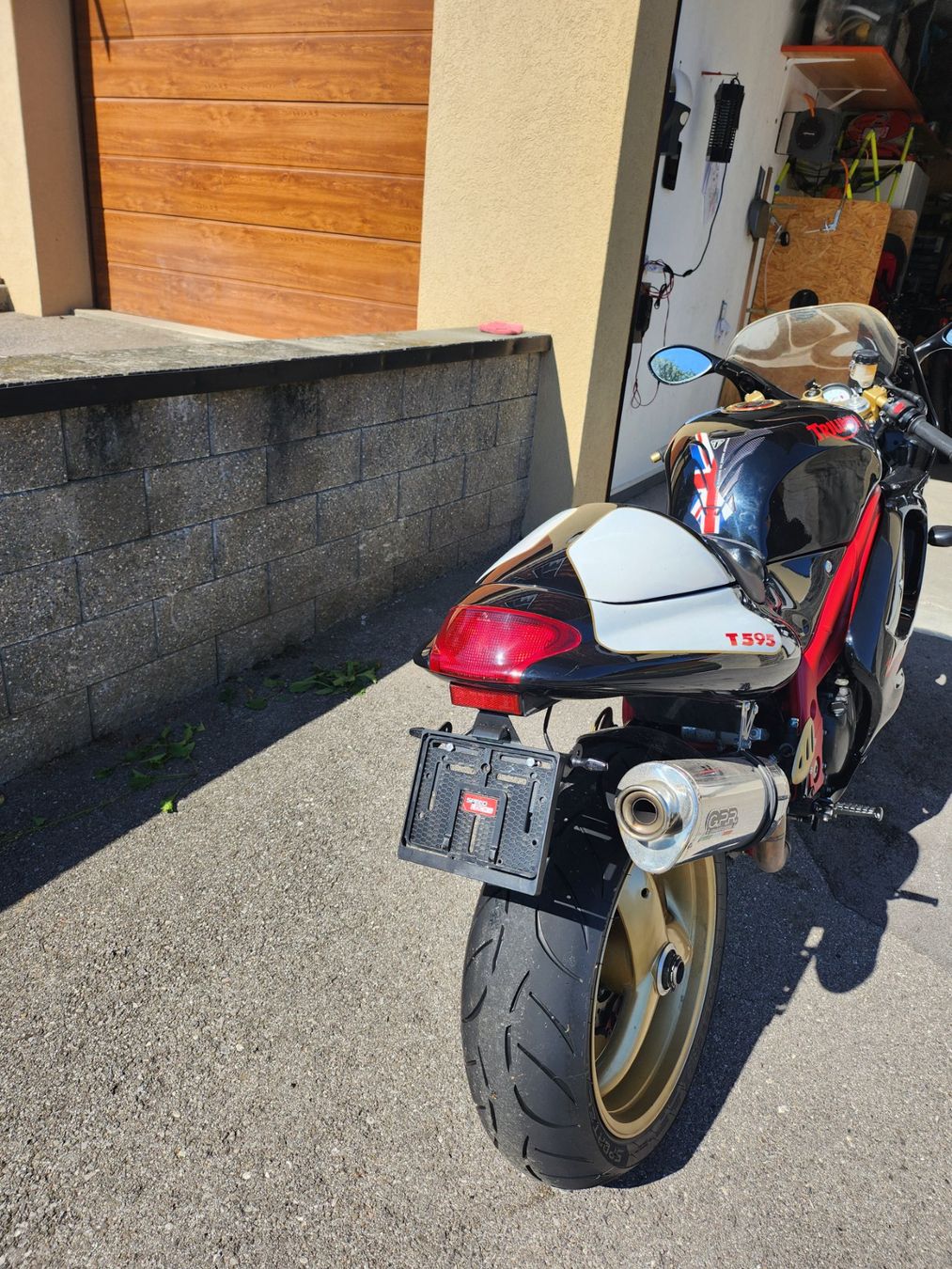Triumph Strada: Triumph Daytona T595 955i – Usato da Chavannes-les-Forts venduto da Pompadru 4