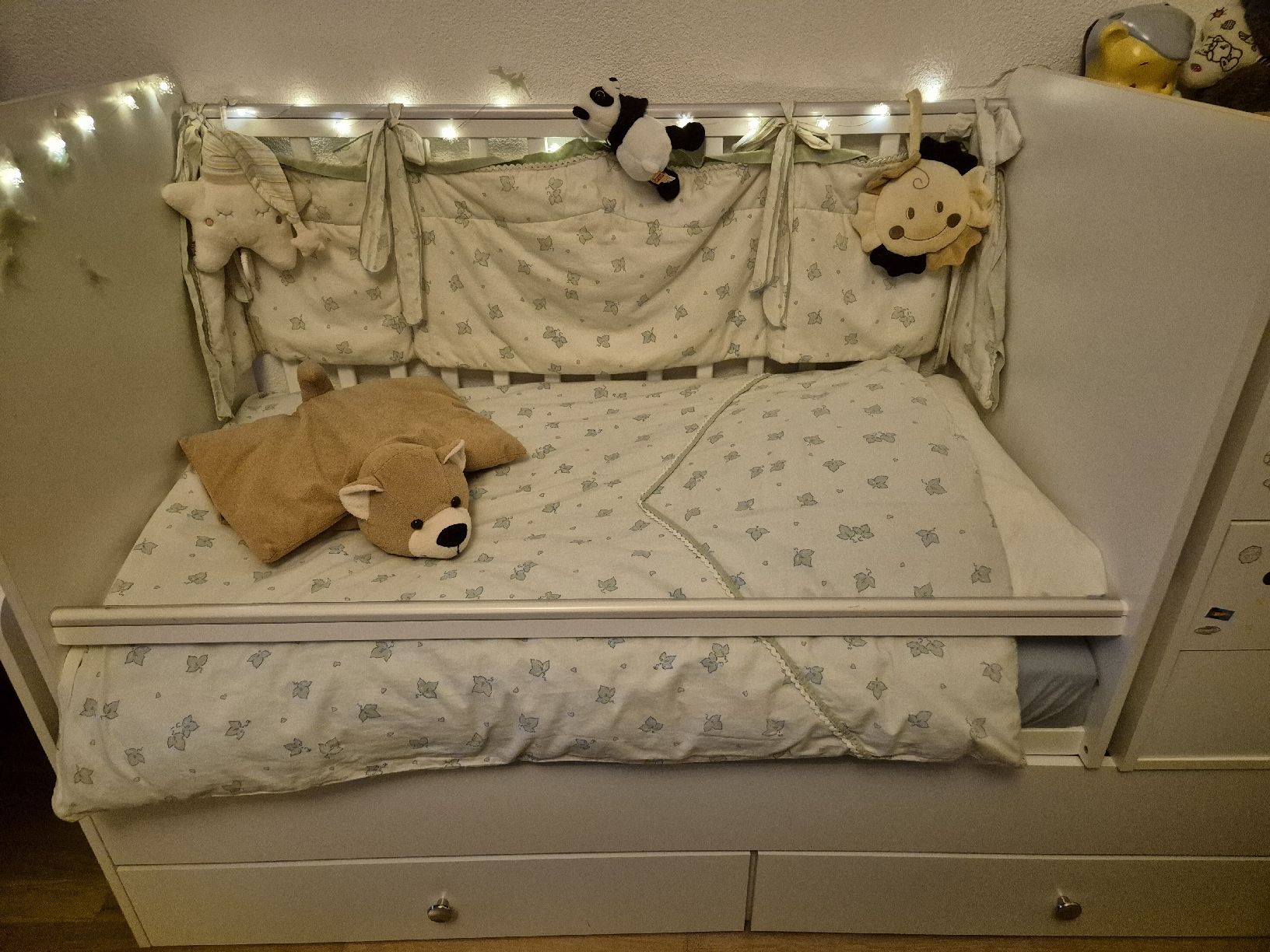 Letti: Baby bed with changing table and drawers – Usato da Lenzburg venduto da wojcikar 1